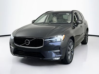 Used 2022 Volvo XC60 B5 Momentum w/ Protection Package Premier