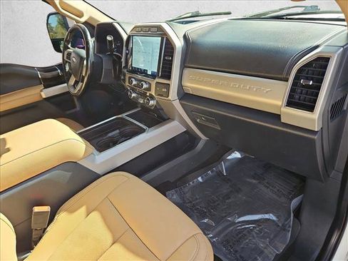 Used 2022 Ford F250 Lariat w/ Lariat Ultimate Package AWD/4WD image 22
