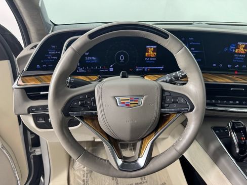 Used 2024 Cadillac Escalade Sport Platinum w/ Heavy-Duty Trailer Package AWD/4WD image 17
