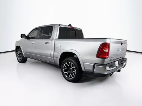 Used 2025 RAM 1500 Laramie AWD/4WD image 7