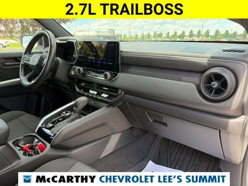 Certified 2023 Chevrolet Colorado Trail Boss w/ Technology Package AWD/4WD image 25