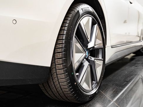 Used 2023 BMW i4 eDrive35 w/ Premium Package RWD image 49