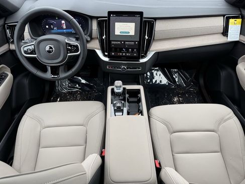 New 2026 Volvo XC90 B6 Plus image 9