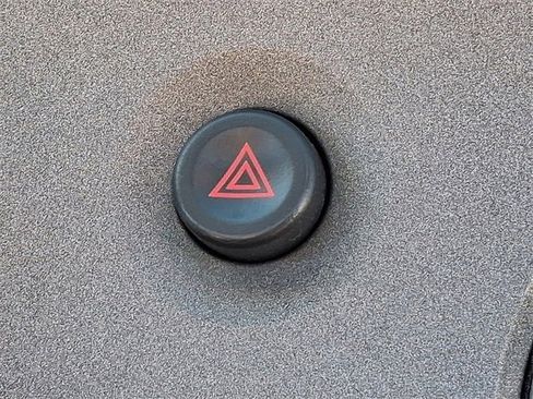 Used 2008 Pontiac Solstice GXP w/ Premium Package image 22