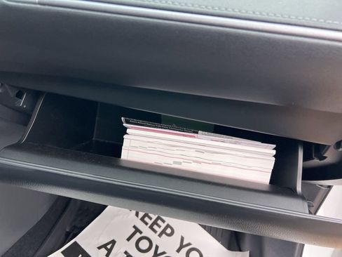 Used 2024 Toyota Venza Nightshade image 29