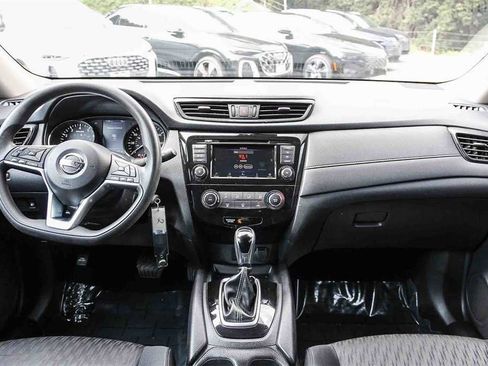 Used 2020 Nissan Rogue S image 12