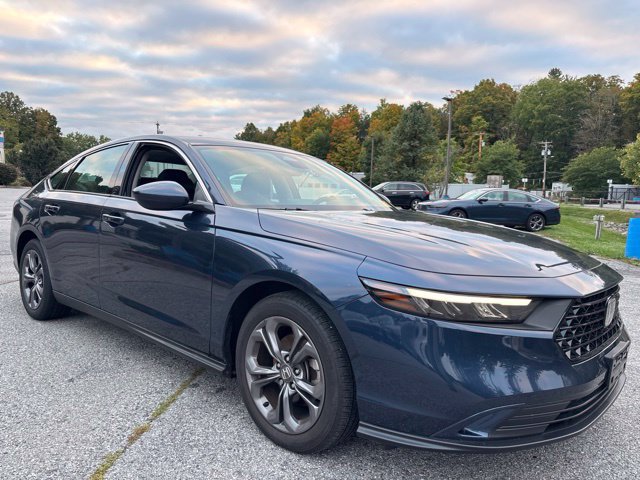 Used 2023 Honda Accord EX image 11