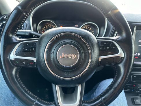 Used 2019 Jeep Compass Limited image 15