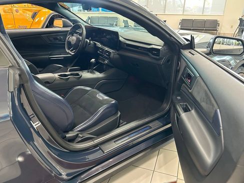 Used 2025 Ford Mustang Dark Horse RWD image 3
