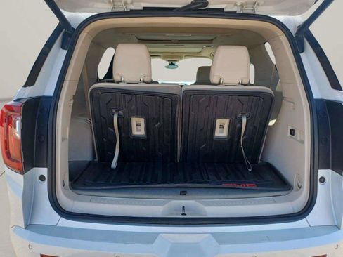 Used 2022 GMC Acadia Denali w/ Denali Ultimate Package AWD/4WD image 15
