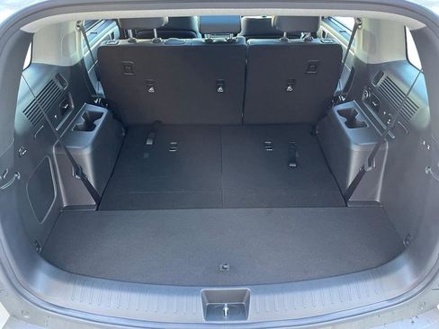 Used 2025 Hyundai Santa Fe Limited image 11