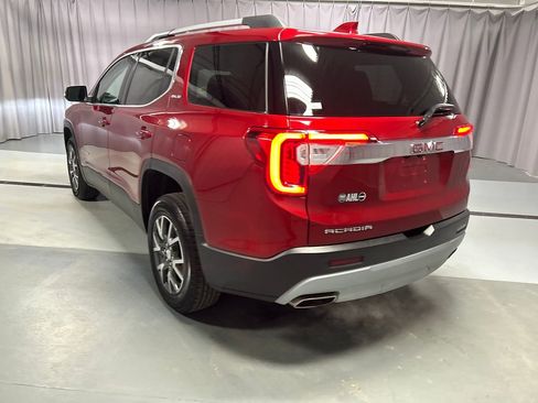 Used 2023 GMC Acadia SLE w/ Driver Convenience Package image 5