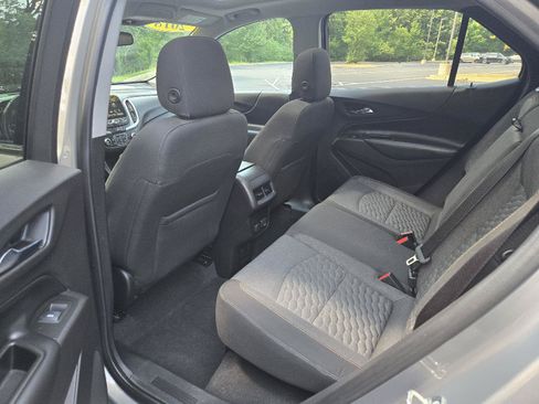 Used 2018 Chevrolet Equinox LT FWD image 26