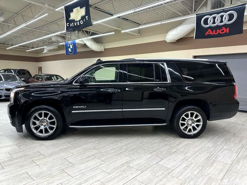 Used 2020 GMC Yukon XL Denali image 10