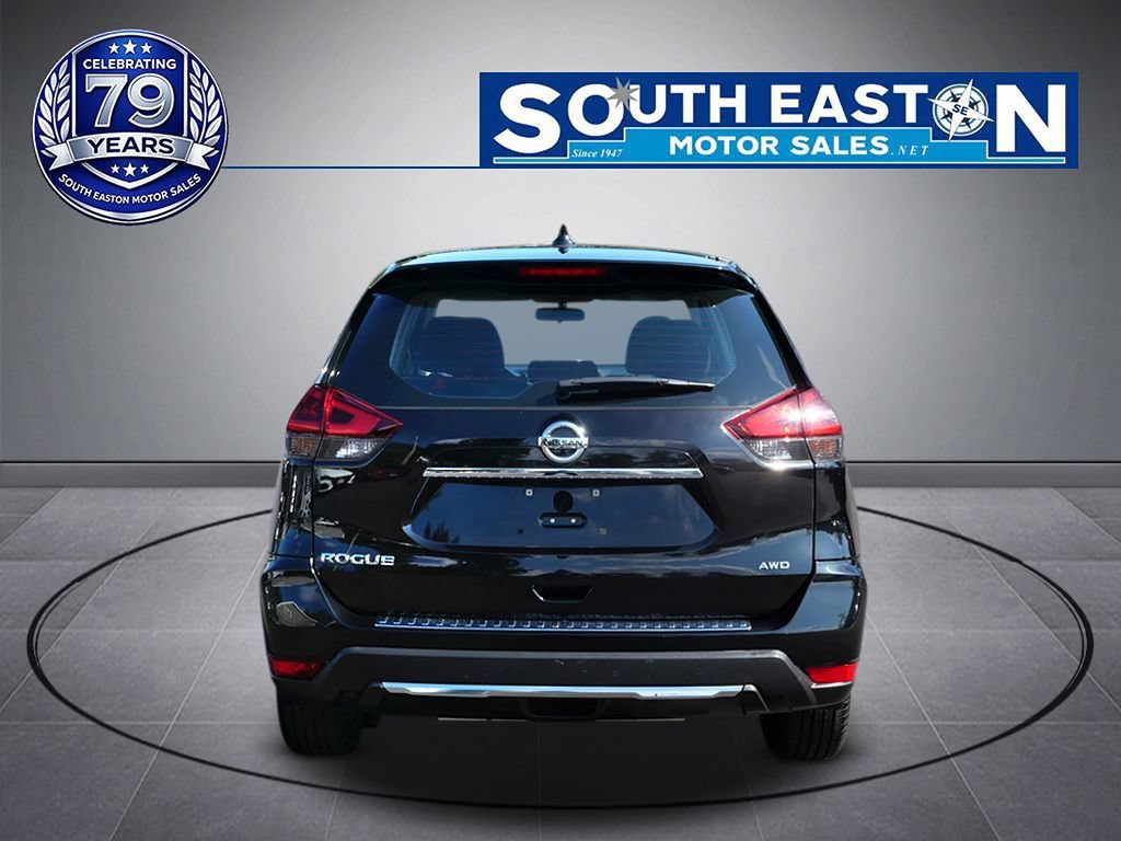 Used 2018 Nissan Rogue S AWD/4WD image 4