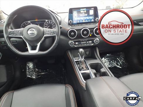 Used 2023 Nissan Sentra SR w/ SR Premium Package image 9