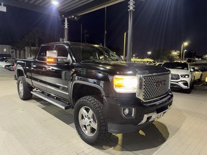 Used 2015 GMC Sierra 2500 Denali w/ Duramax Plus Package