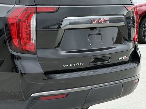 Certified 2023 GMC Yukon AT4 w/ AT4 Premium Package image 6