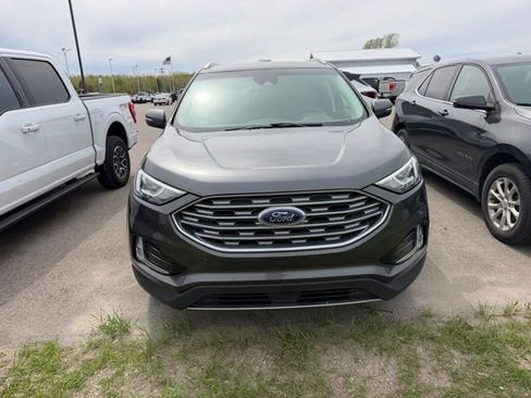 Used 2019 Ford Edge SEL w/ Equipment Group 201A AWD/4WD image 2