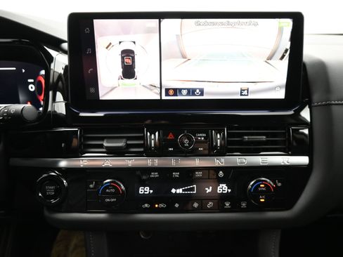 New 2026 Nissan Pathfinder SL FWD image 16