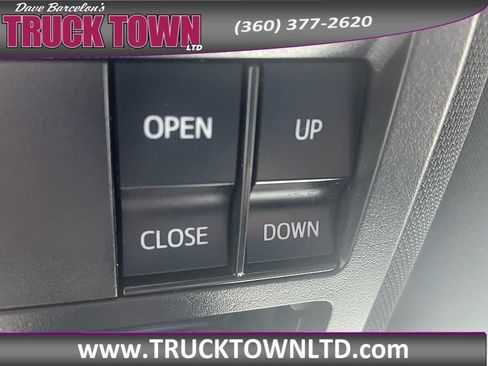 Used 2019 Toyota Tacoma Limited AWD/4WD image 37