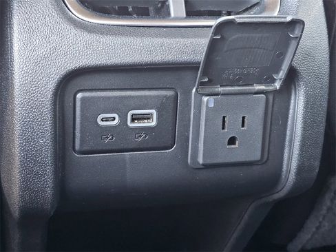 Used 2025 Chevrolet Blazer RS image 16