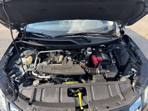 Used 2026 Nissan Rogue SV FWD image 34