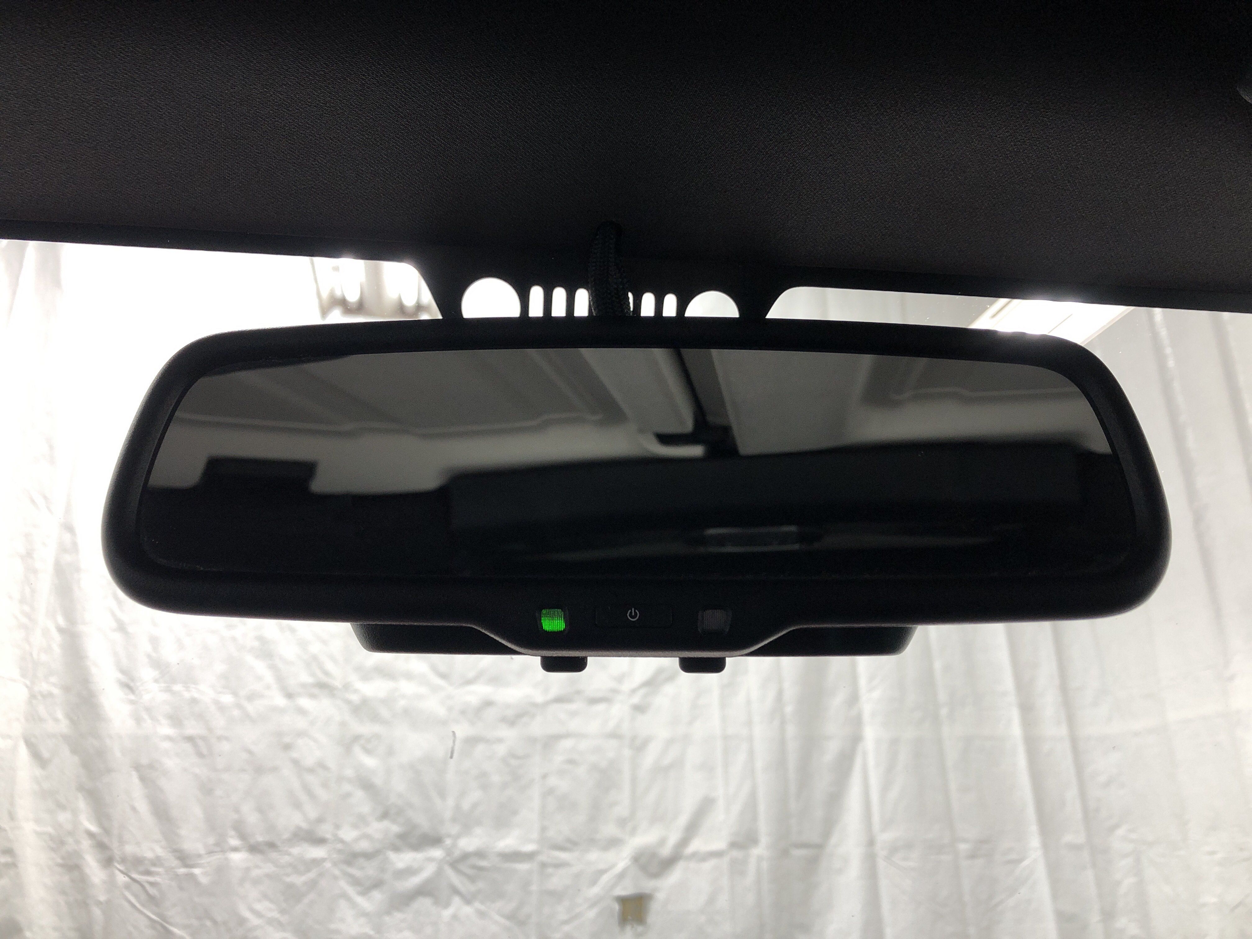 Used 2013 Jeep Wrangler Unlimited Sahara AWD/4WD image 17