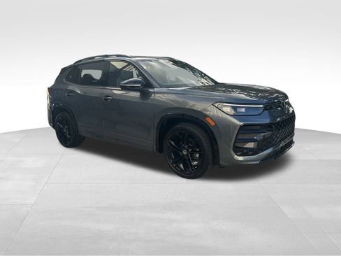 New 2026 Volkswagen Tiguan SE R-Line FWD image 7