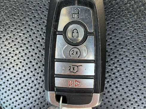 Used 2018 Ford Expedition Limited w/ Driver Assistance Package image 17