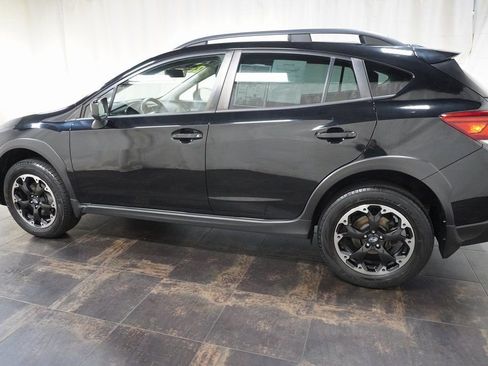 Used 2023 Subaru Crosstrek 2.0i Premium image 9