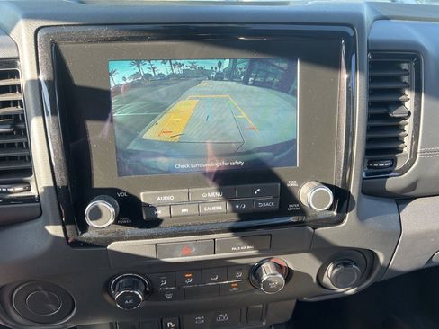 Used 2023 Nissan Frontier SV w/ Midnight Edition Package image 35