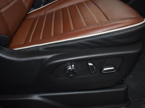 Used 2023 GMC Yukon Denali Ultimate image 37