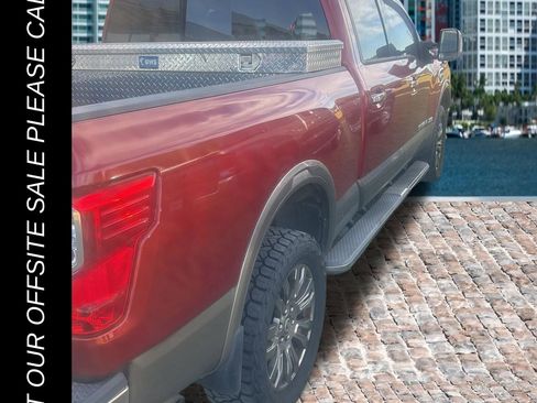 Used 2019 Nissan Titan Platinum Reserve w/ Platinum Utility Package image 4