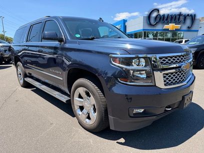 Used 2017 Chevrolet Suburban LT w/ LT Signature Package