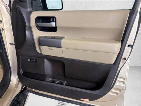 Used 2010 Toyota Sequoia Limited AWD/4WD image 16