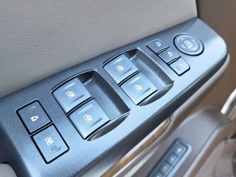 Used 2020 GMC Yukon Denali w/ Open Road Package image 20