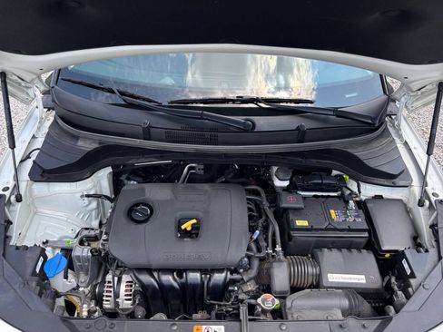 Used 2025 Kia Soul LX w/ LX Technology Package FWD image 31