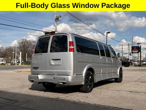 Used 2023 Chevrolet Express 2500 Extended RWD image 7