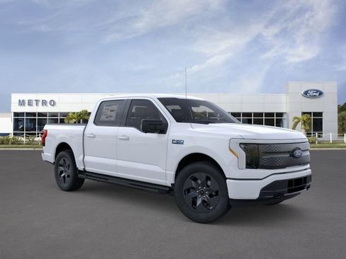 New 2025 Ford F150 Lightning Flash AWD/4WD image 7
