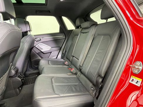 Used 2022 Audi Q3 2.0T Premium image 14