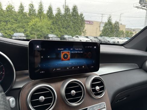 Used 2020 Mercedes-Benz GLC 300 image 14