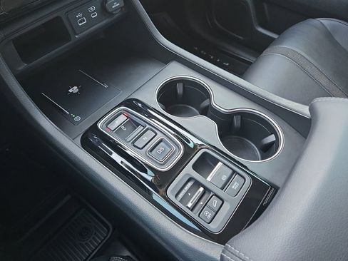 Certified 2023 Honda Pilot Touring image 27