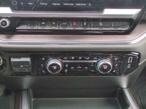 Used 2023 GMC Sierra 1500 SLT w/ SLT Convenience Package AWD/4WD image 27