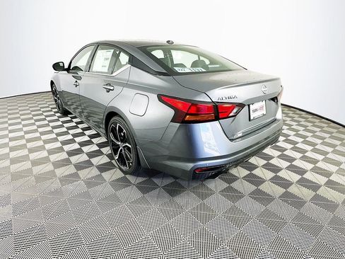 New 2025 Nissan Altima 2.5 SR image 7