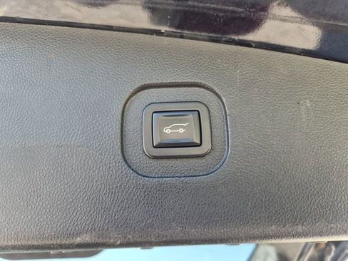 Used 2015 Chevrolet Equinox LT w/ Chrome Appearance Package AWD/4WD image 12