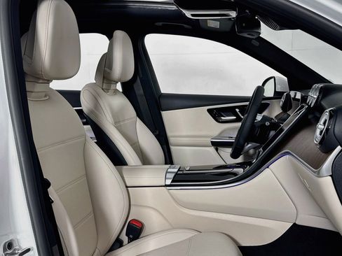 Certified 2025 Mercedes-Benz GLC 350e 4MATIC image 8