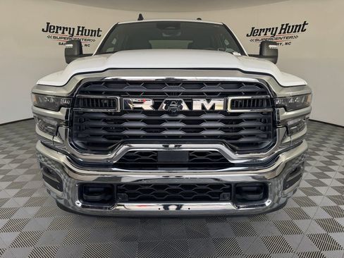 Used 2026 RAM 2500 Big Horn AWD/4WD image 5