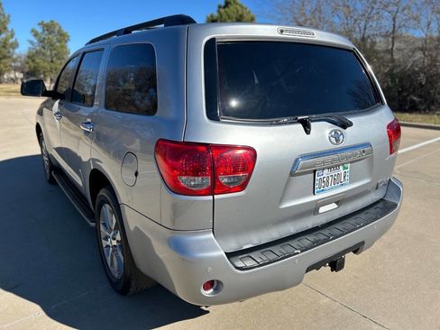 Used 2016 Toyota Sequoia Limited image 8