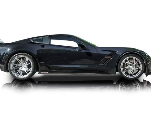 Used 2019 Chevrolet Corvette Grand Sport RWD image 2